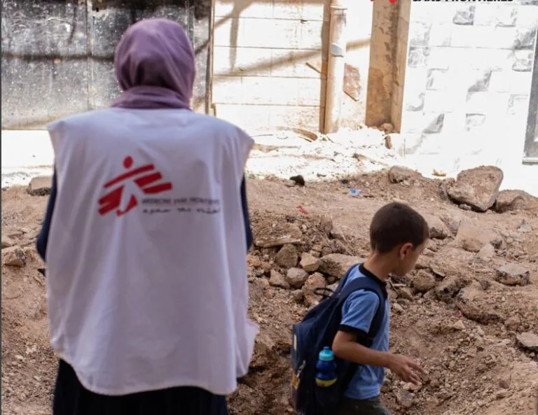 “Causando danos e negando cuidados”: relatório de MSF expõe escalada de ataques e obstruções à saúde na Cisjordânia