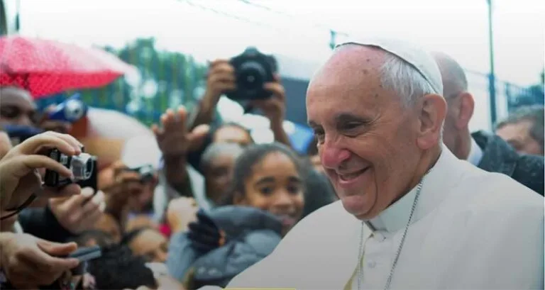 Papa Francisco: “Se você quer saber o que um povo sente, vá à periferia”