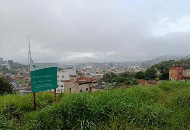 Chuva boa e prazenteira reduz poeira do minério e retarda o início das indefectíveis queimadas em Itabira