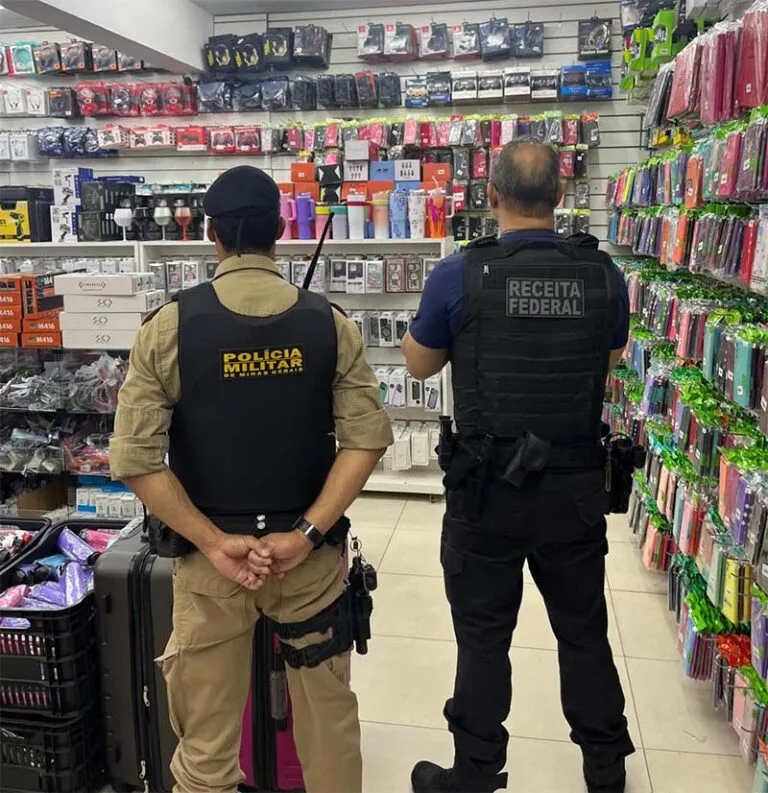 Com apoio da Polícia Militar, Receita Federal combate pirataria em Itabira e apreende R$ 820 mil em produtos falsificados