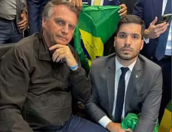 STF decreta prisão domiciliar de Jair Bolsonaro por descumprimento de medidas cautelares