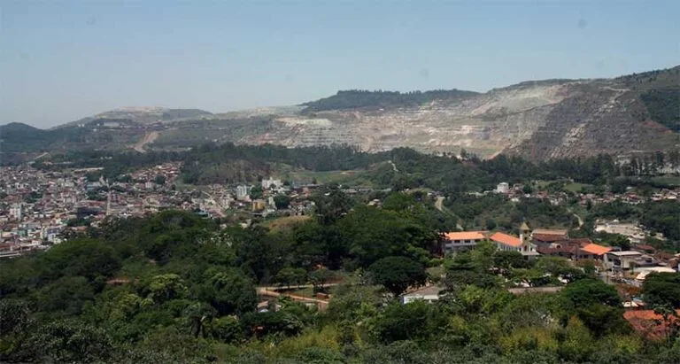 Municípios minerados reivindicam aumento da Cfem, fiscalização rigorosa e mais autonomia para enfrentar impactos da mineração