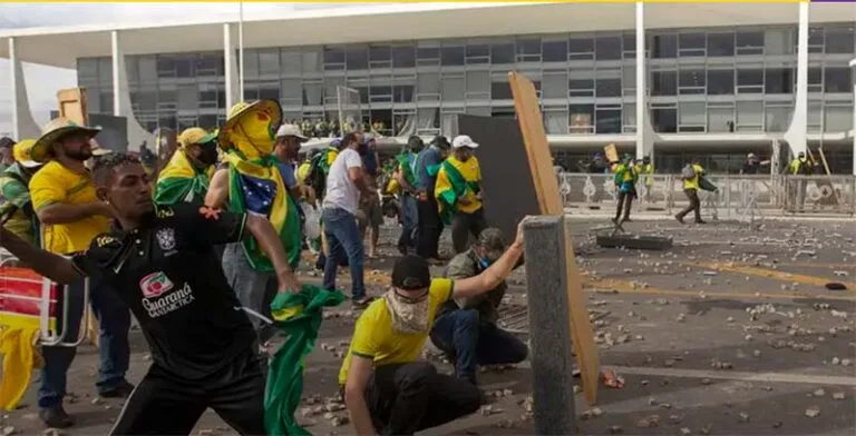 Proposta de Anistia discutida no Congresso não tem respaldo jurídico, diz Kakay