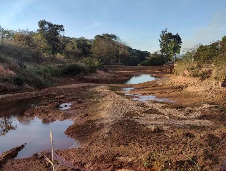 Estiagem em Itabira tende a ser prolongada e população precisa fazer uso racional de água sem desperdícios