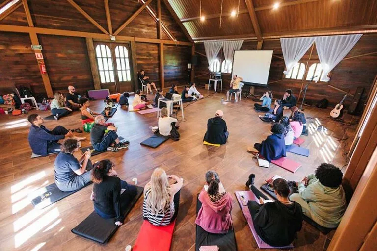 Guia de educação ambiental une arte e ciência propondo caminhos em prol da vida no planeta