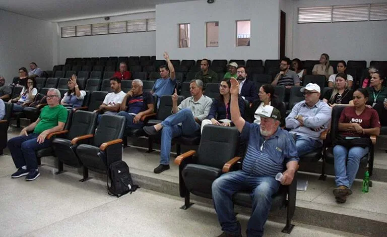 Codema mantém multa milionária à Vale por poluição do ar em Itabira com pó preto carregado de partículas de minério de ferro