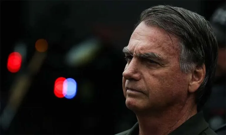 Bolsonaro é preso preventivamente na Superintendência da Polícia Federal, em Brasília
