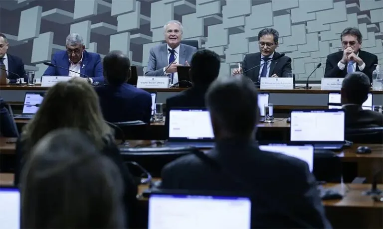 Comissão do Senado aprova isenção do IR para quem ganha até RS 5 mil