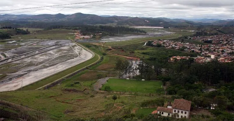 Vereador não sabe, mas alíquota da Cfem para rejeito de minério de ferro é 50% menor