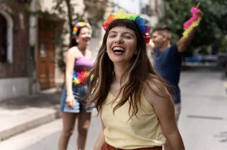 Especialista alerta para risco de mononucleose, principalmente durante o Carnaval