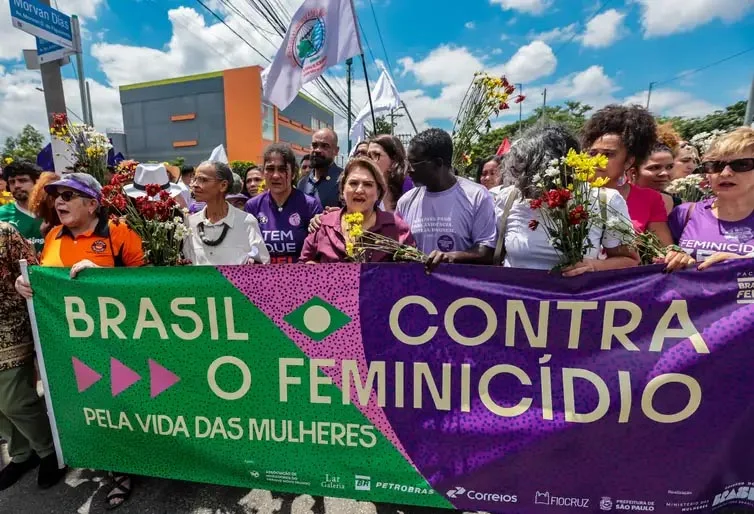 Março de luta: ações intensificam combate à violência contra a mulher