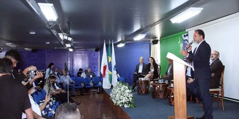 Congresso Mineiro de Saneamento fortalece debate em Itabira sobre universalização e alerta sobre riscos da privatização