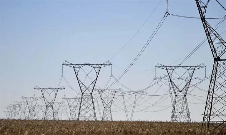 IA sobrecarrega a atual infraestrutura de energia
