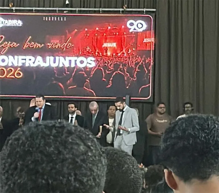 Candidatos paraquedistas já estão chegando a Itabira