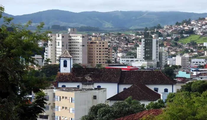 Saae inicia captação emergencial no rio de Peixe dias após descartar risco de desabastecimento em Itabira na estiagem